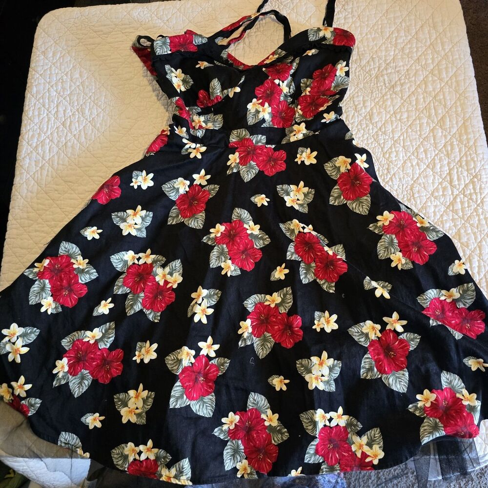 Hot Topic Dress (L) Black Red Hibiscus Floral Halter Swing Rockabilly Pinup 50s